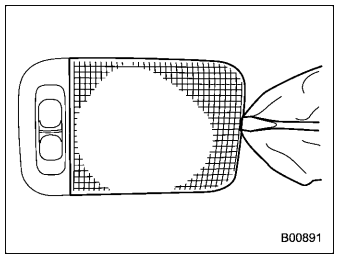 Subaru Forester. Dome light and cargo area light