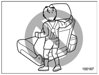 Subaru Forester. General precautions regarding SRS airbag system and children