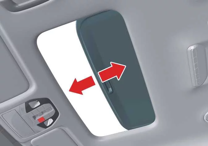 Kia Telluride manual sunshade beneath panoramic sunroof