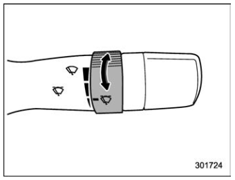 Subaru Forester. Wiper intermittent time control